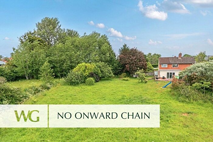 4 Bedroom Detached House For Sale In Exton, Exeter, EX3