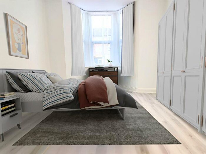 2 Bedroom Flat To Rent In East End Road, , London, N2