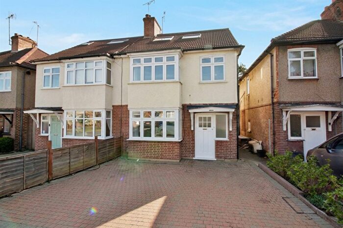 4 Bedroom Semi Detached House To Rent In Kneller Gardens, Isleworth, TW7