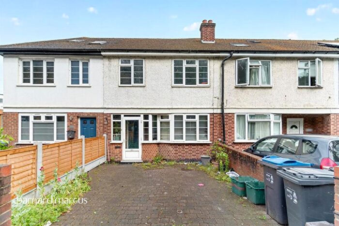 3 Bedroom Terraced House For Sale In London Road, Mitcham, CR4