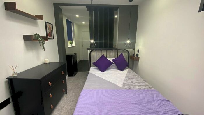 Studio To Rent In London Road, Alvaston, Derby, DE24