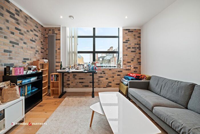 1 Bedroom Studio To Rent In Carlow House, Camden, NW1