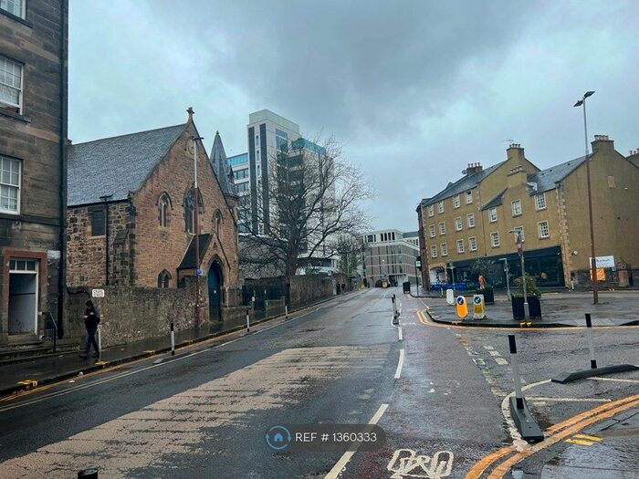 2 Bedroom Flat To Rent In Buccleuch Street, Edinburgh, EH8