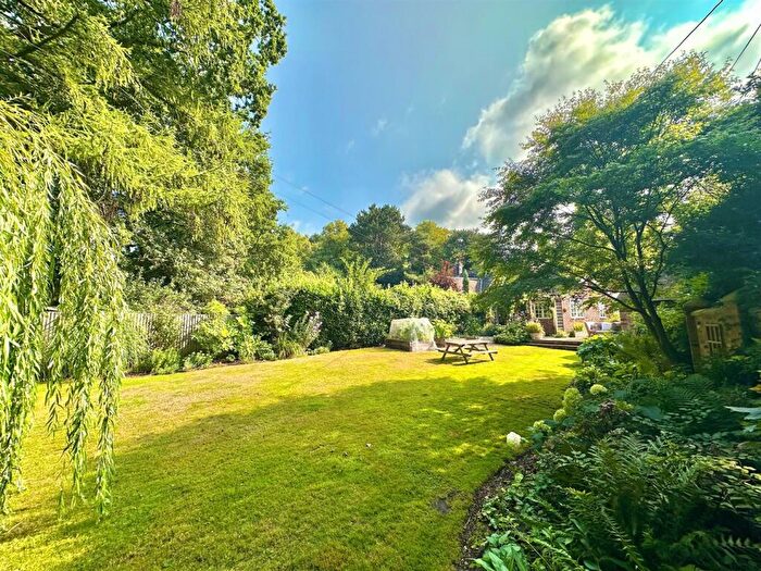 3 Bedroom Semi-Detached House For Sale In The Green, Reaseheath, Cheshire, CW5 - Photo 4