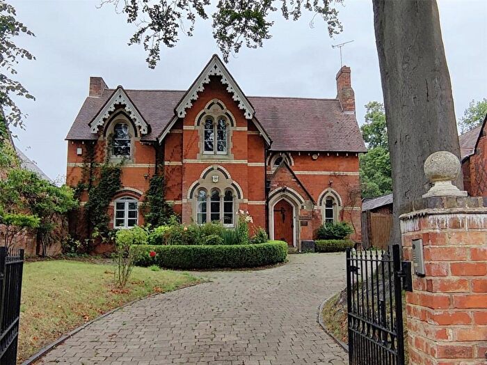 5 Bedroom Detached House To Rent In Ampton Road, Birmingham, B15