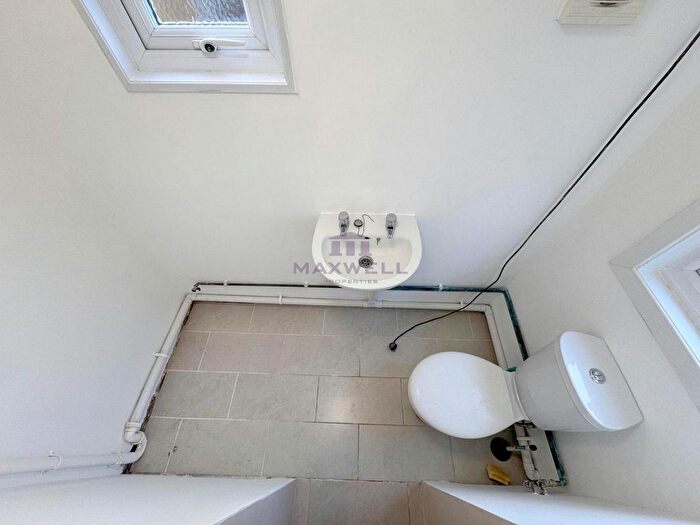 2 Bedroom End Of Terrace House To Rent In Charlotte Street, Sittingbourne, ME10