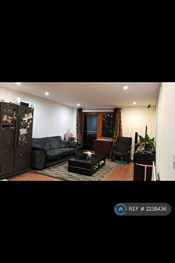 2 Bedroom Flat To Rent In Atlip Road, Alperton, HA0