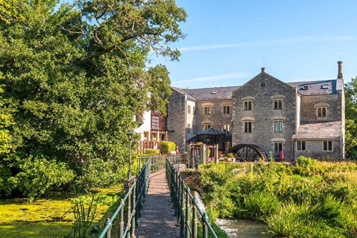 2 Bedroom Apartment For Sale In Edward Court, Keynsham, BS31