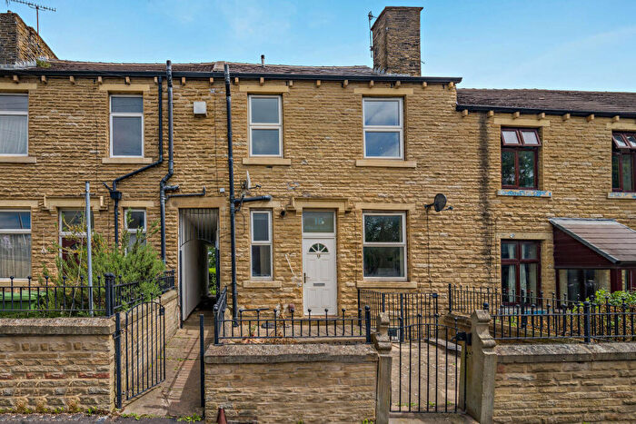 2 Bedroom Terraced House For Sale In Mount Street, Lockwood, Huddersfield, Kirklees, HD1