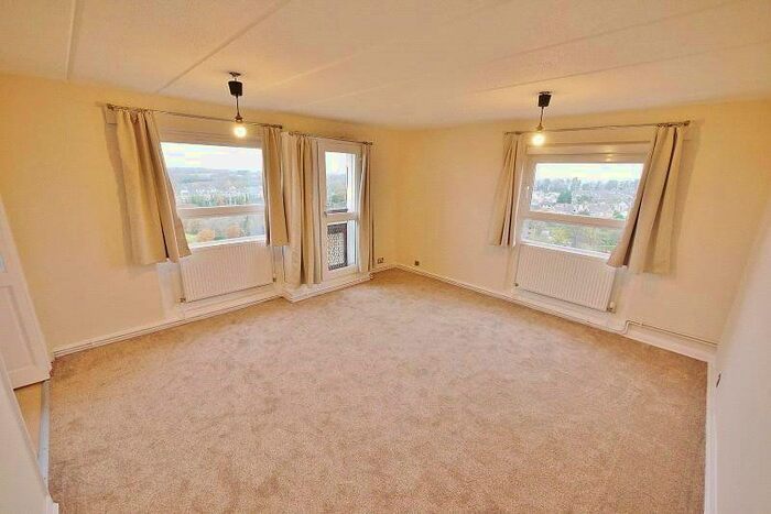 2 Bedroom Flat To Rent In Sir Francis Way, Brentwood, CM14