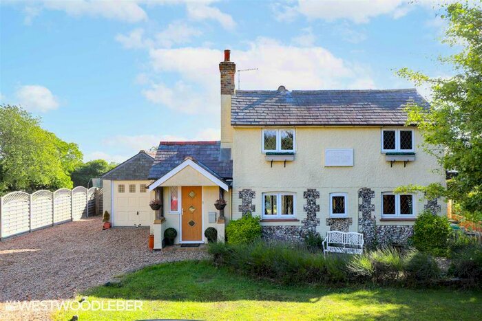 3 Bedroom Detached House For Sale In Roe Green, Sandon, Buntingford, SG9