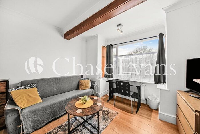 2 Bedroom Bungalow To Rent In Eastern Avenue, Romford, RM1