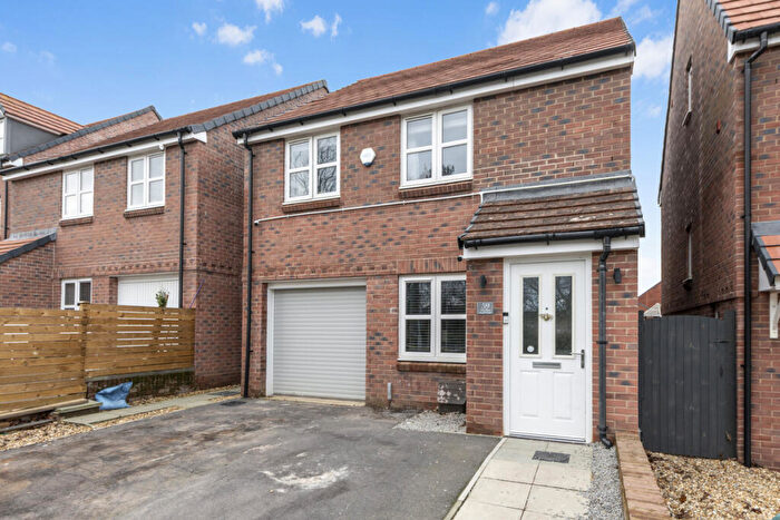 3 Bedroom Detached House For Sale In Ivie Place, Salisbury, SP2