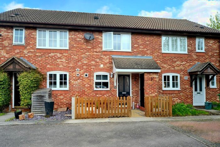 2 Bedroom Terraced House To Rent In Weldon Drive, West Molesey, KT8