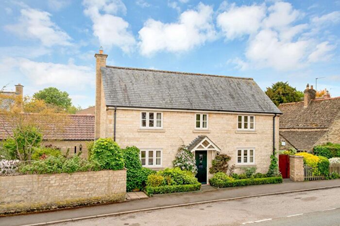 4 Bedroom Detached House For Sale In Main Street, Cottesmore, LE15