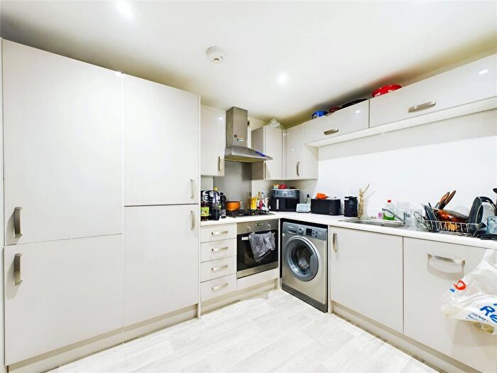 2 Bedroom Apartment For Sale In Waterfront Plaza, Nottingham, NG2