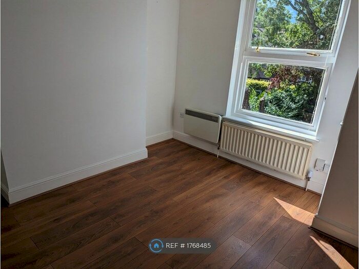 1 Bedroom Flat To Rent In Woodborough Road, Nottingham, NG3