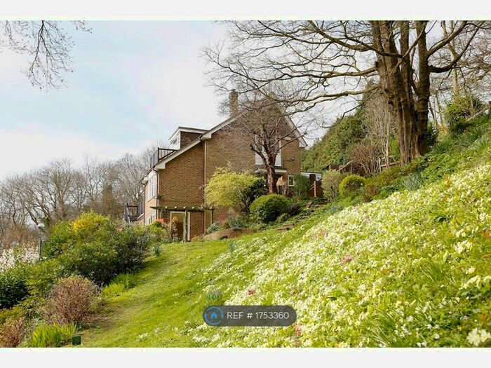 4 Bedroom Detached House To Rent In St. Helens Wood Road, Hastings, TN34
