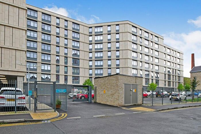 1 Bedroom Flat To Rent In Vesta Street, M4