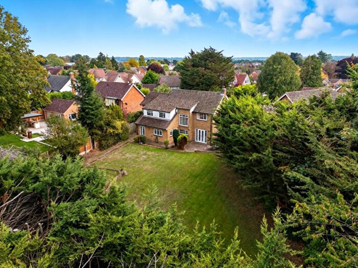 4 Bedroom Detached House For Sale In Willow Green, Ingatestone, CM4