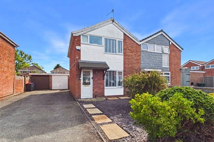 3 Bedroom Semi-detached House For Sale In Ferndale Avenue, Elton, Chester, Cheshire, CH2