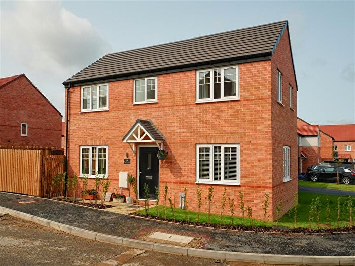 3 Bedroom Detached House To Rent In Maple Crescent, Easingwold, YO61