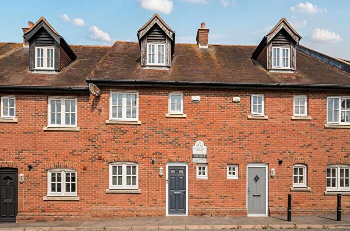 3 Bedroom Terraced House For Sale In New Street, Canterbury, CT3