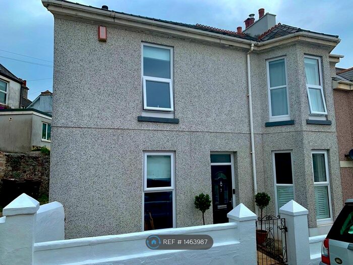 3 Bedroom End Of Terrace House To Rent In West Hill Road, Plymouth, PL4