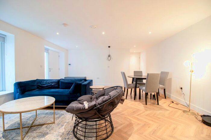 2 Bedroom Flat To Rent In Briggate, Leeds, LS1