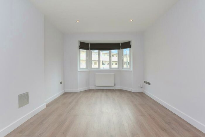 2 Bedroom Apartment To Rent In Tufnell Park Road London, N7