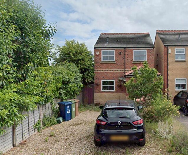 2 Bedroom Detached House To Rent In Norton Close, Headington, OX3