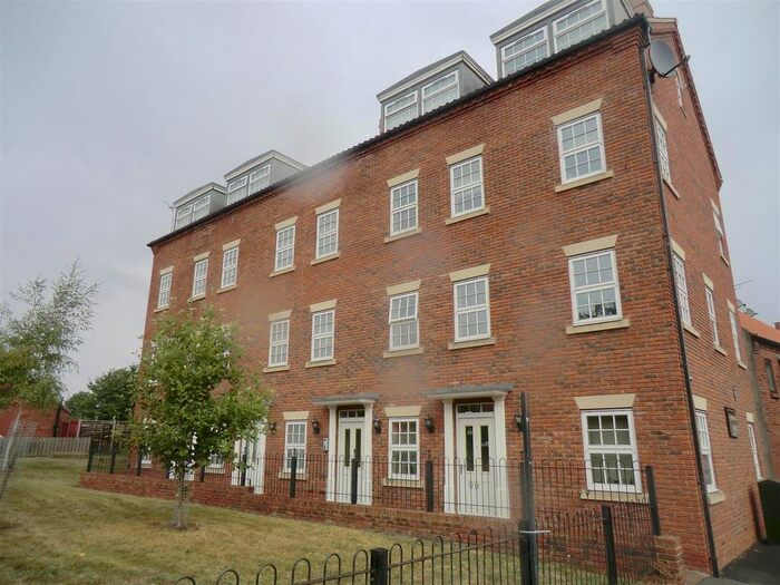 2 Bedroom Flat To Rent In Brigg Road, Barton-Upon-Humber, DN18