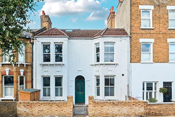 3 Bedroom Detached House For Sale In Landells Road, East Dulwich, London, SE22