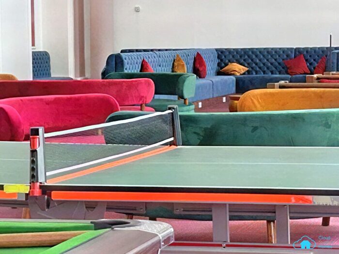 Studio To Rent In Fenham Hall Drive, Newcastle Upon Tyne, NE4