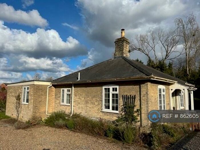 2 Bedroom Bungalow To Rent In Cuckoofield Lane, Norwich, NR14