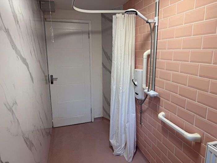1 Bedroom Flat To Rent In Park Street, Madeley, Telford, TF7
