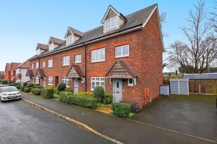 4 Bedroom End Terrace House For Sale In Bramling Way, Rainham, ME8