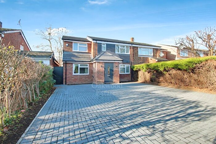 5 Bedroom Semi Detached House To Rent In Station Road, Langley, SL3