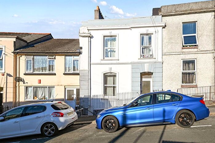 1 Bedroom Flat For Sale In Arundel Crescent, Plymouth, Devon, PL1