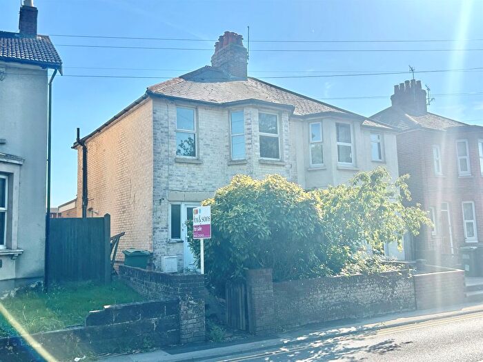 3 Bedroom Semi-Detached House For Sale In Wrestwood Road, Bexhill-On-Sea, TN40