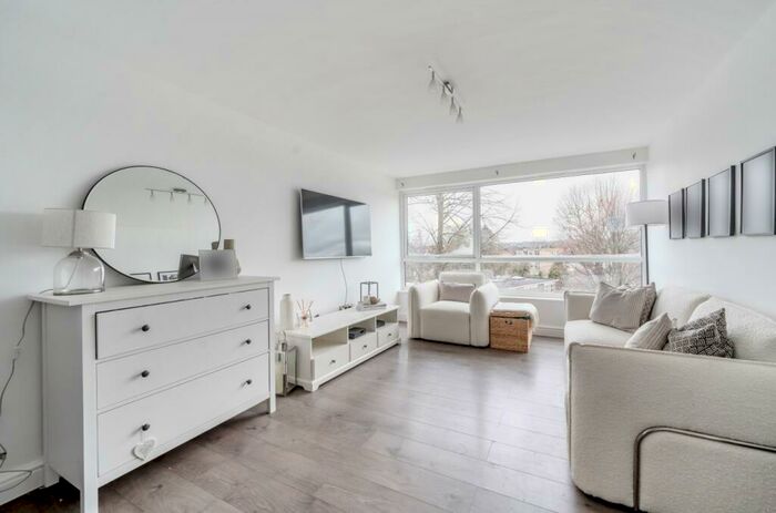 1 Bedroom Flat To Rent In Rectory Road Beckenham, BR3