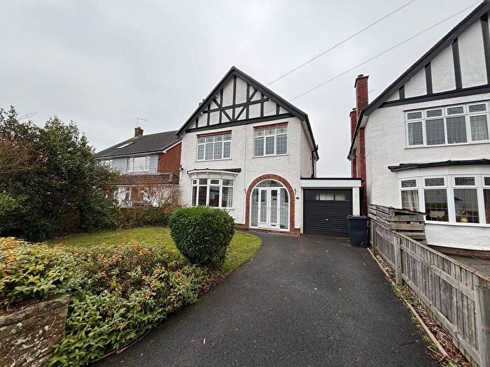 3 Bedroom Detached House To Rent In Whitehall Road, Stourbridge, DY8