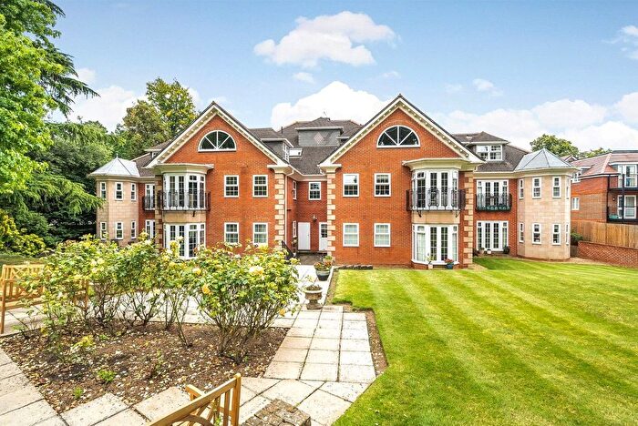 2 Bedroom Flat For Sale In Station Road, Orpington, BR6