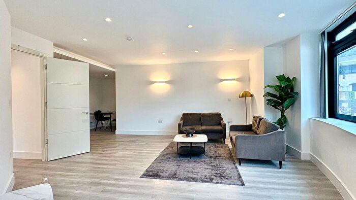 2 Bedroom Flat To Rent In New Horizons Court, Brentford, TW8