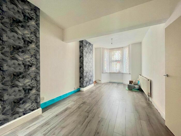 2 Bedroom Terraced House To Rent In Penshurst Road, Thornton Heath, CR7