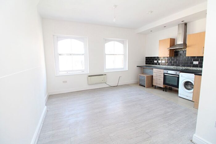 Studio To Rent In High Street, Bromley, BR1