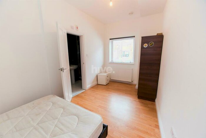 2 Bedroom Apartment To Rent In Fenham Road, Fenham, Newcastle Upon Tyne, NE4