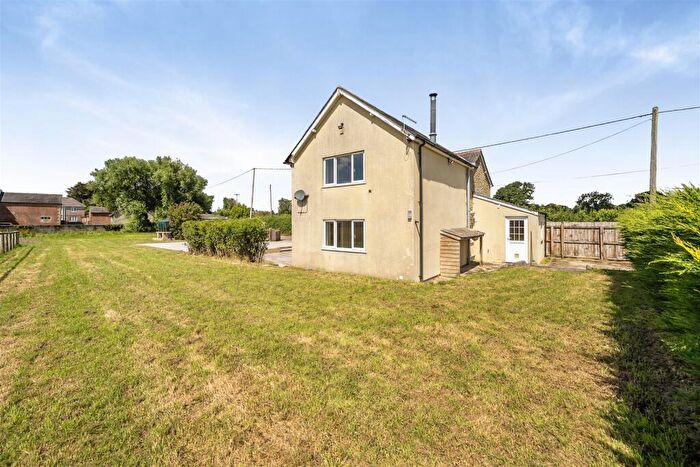 3 Bedroom Detached House To Rent In Charlton, Shaftesbury, SP7