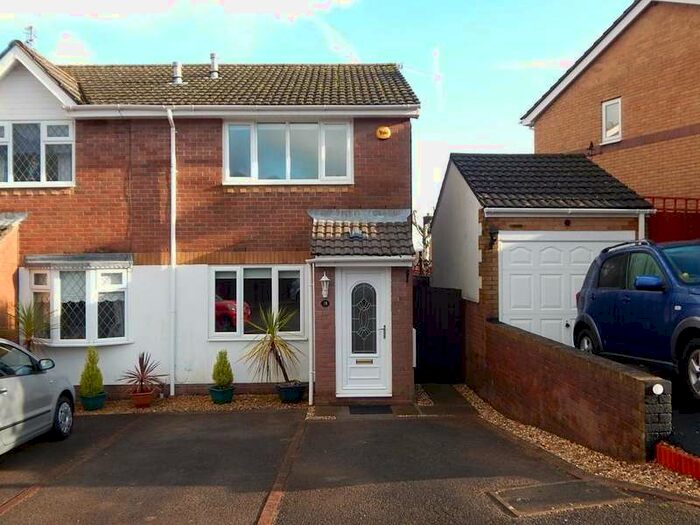 2 Bedroom Property To Rent In Pant Yr Heol Close, Henllys, Cwmbran, NP44