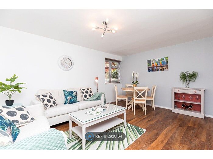 3 Bedroom Maisonette To Rent In River Mead, Horsham, RH12